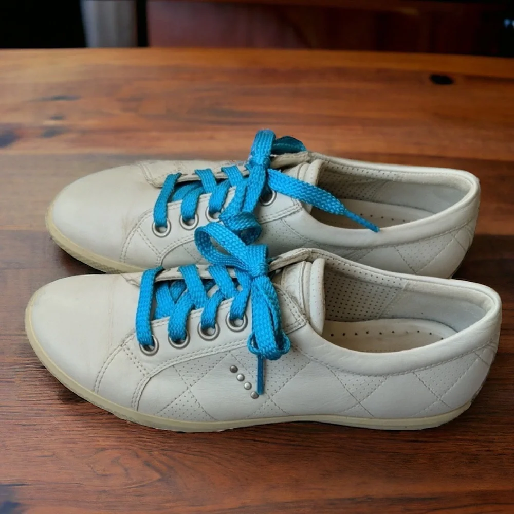 ECCO WOMEN'S SNEAKERS - Picture 4 of 11